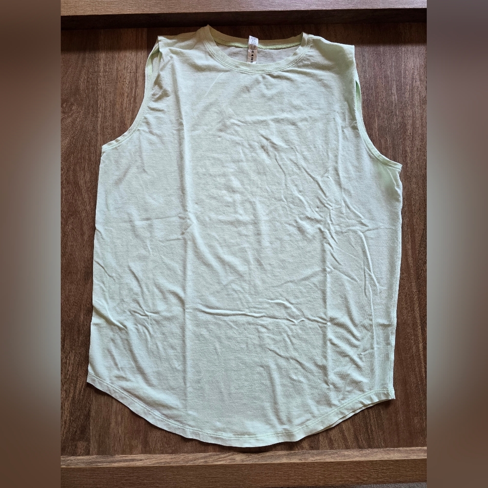 Lululemon green cotton tank top size 8